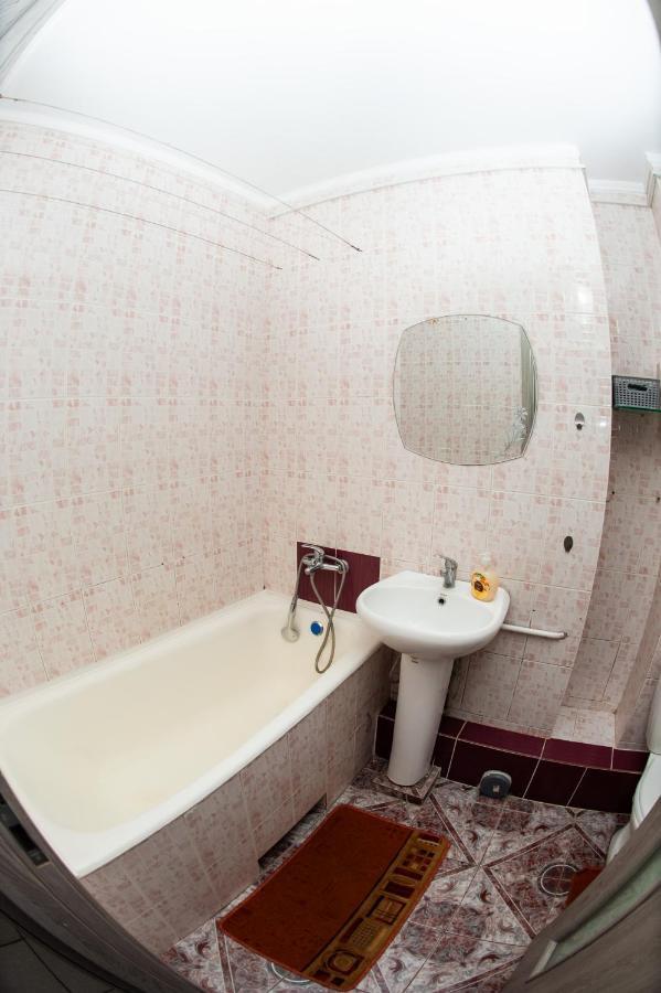 1-к подобово біля педуніверситету, до центру до 10 хв Apartment